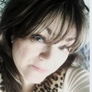 Meet your Posher, Sylvia